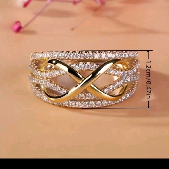 New S925 Sterling Silver Dual Color Infinity "8" Design Ring | Gift | Minimalist - Picture 3 of 5